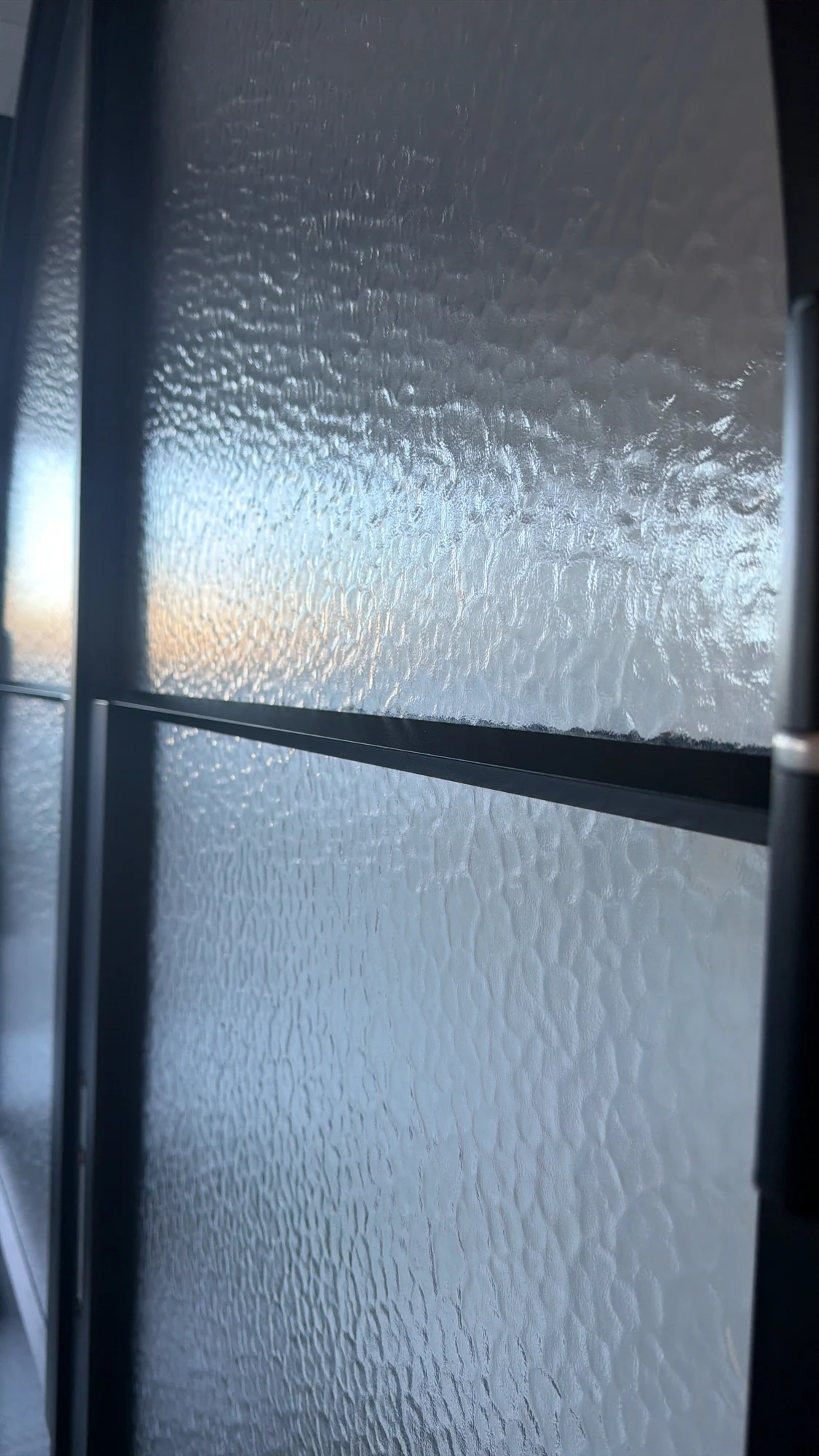 Compact Pyramid divider bar — astragal over textured obscure glass